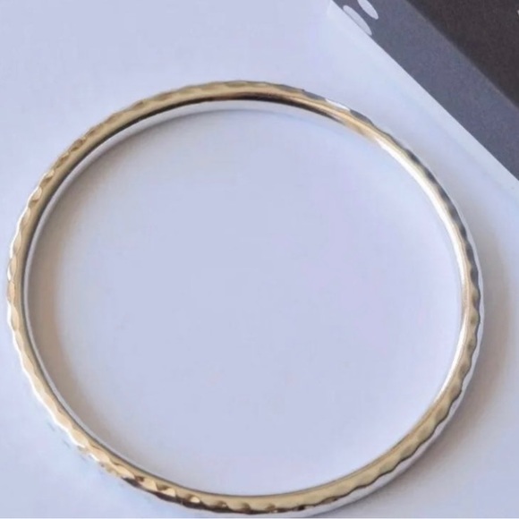 Silpada Hammered Sterling Silver Bangle Bracelet B1482 - Picture 4 of 16